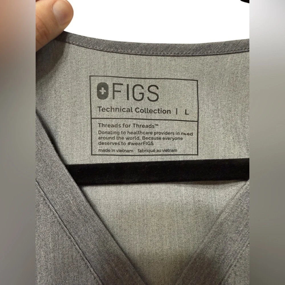 FIGS Scrub Set - Picture 3 of 6